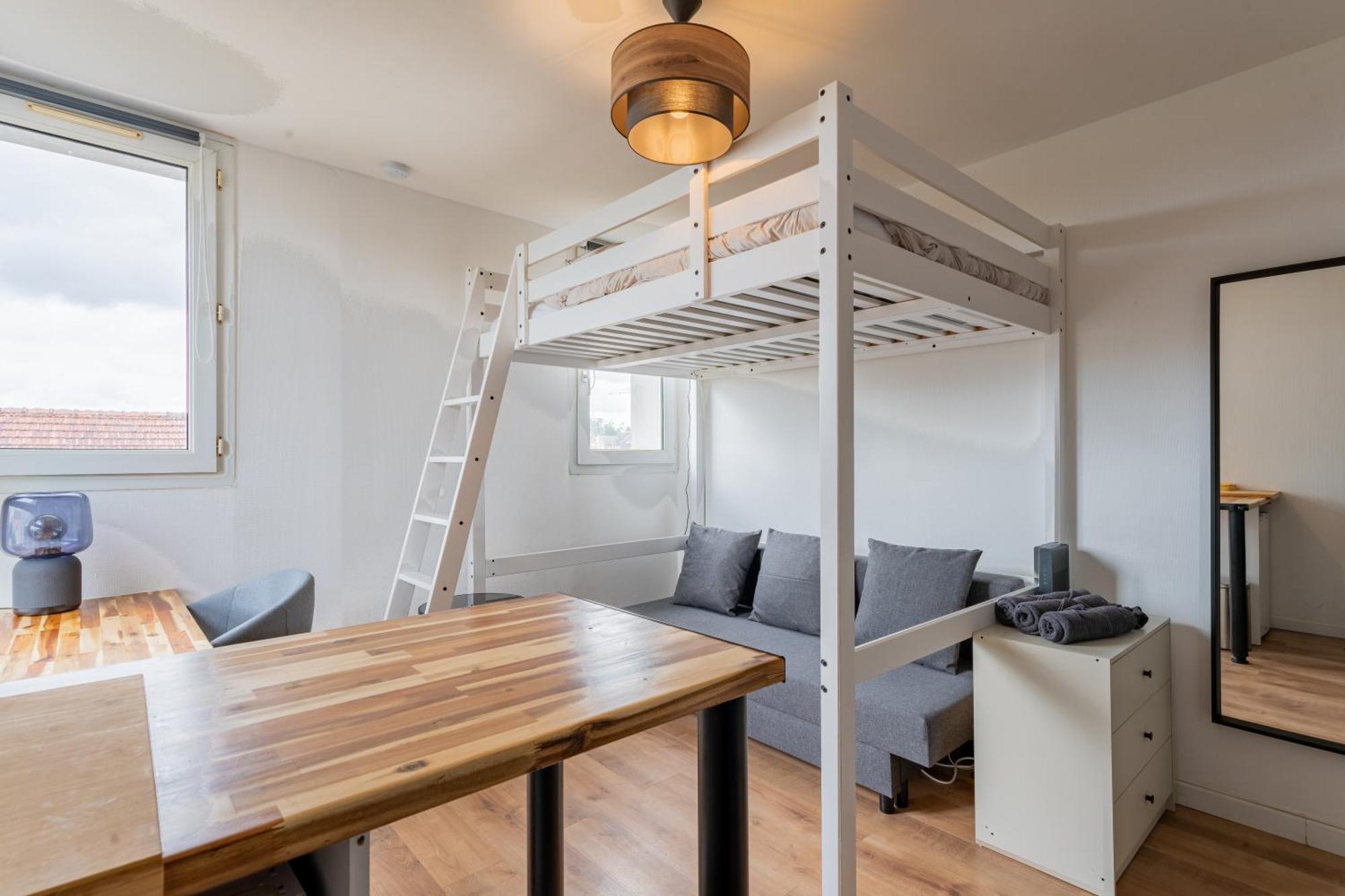 Charlemagne - Studio Confortable Avec Parking Gratuit - Quelques Pas De La Gare, Cuisine, Wifi Apartment Arras Exterior photo