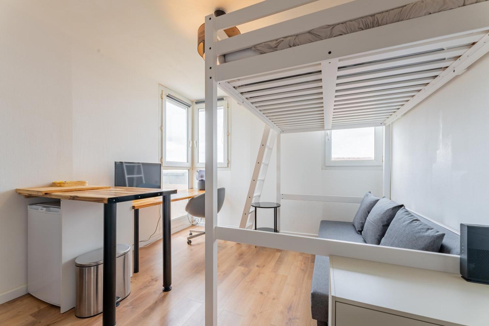 Charlemagne - Studio Confortable Avec Parking Gratuit - Quelques Pas De La Gare, Cuisine, Wifi Apartment Arras Exterior photo