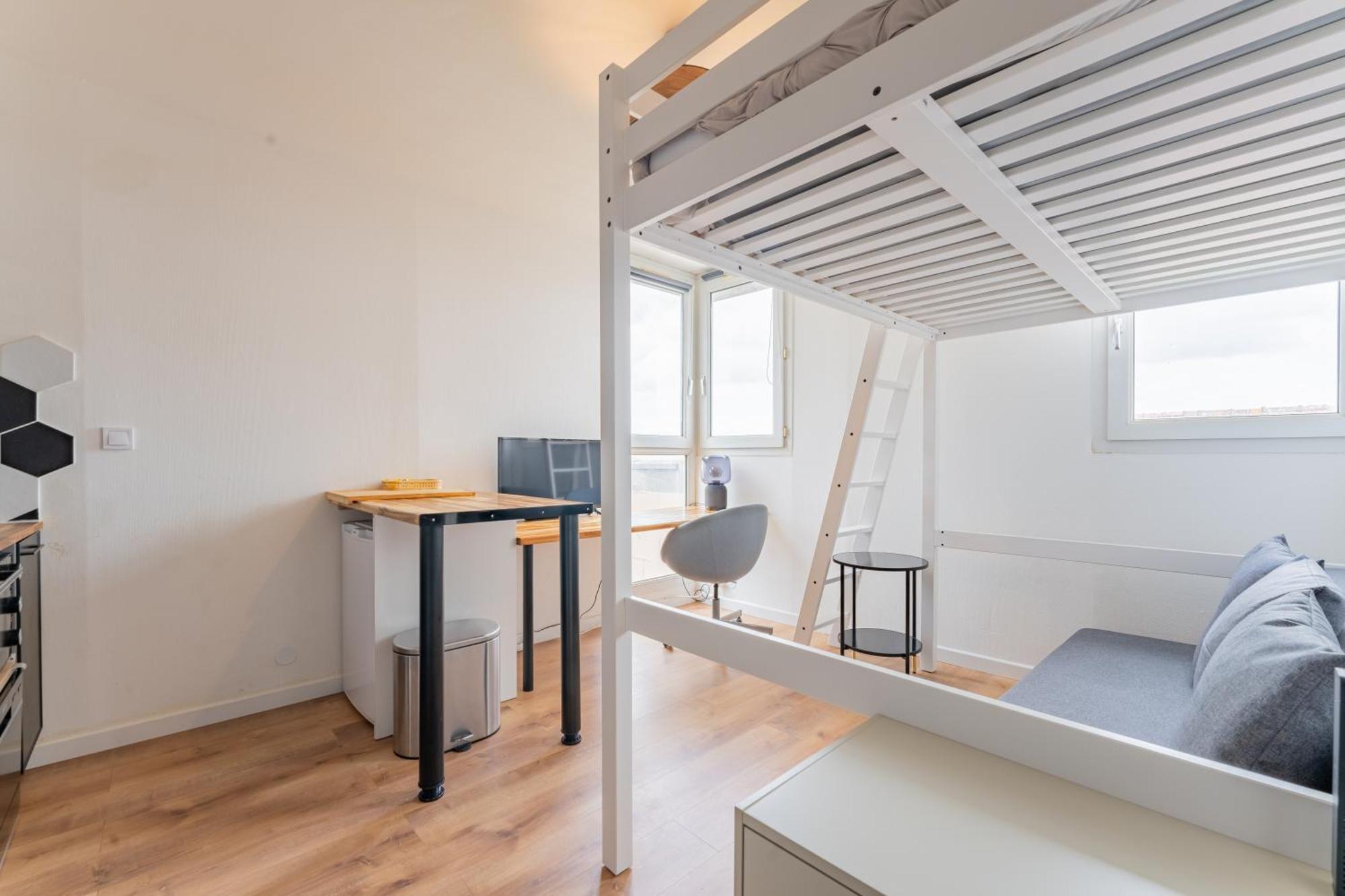 Charlemagne - Studio Confortable Avec Parking Gratuit - Quelques Pas De La Gare, Cuisine, Wifi Apartment Arras Exterior photo