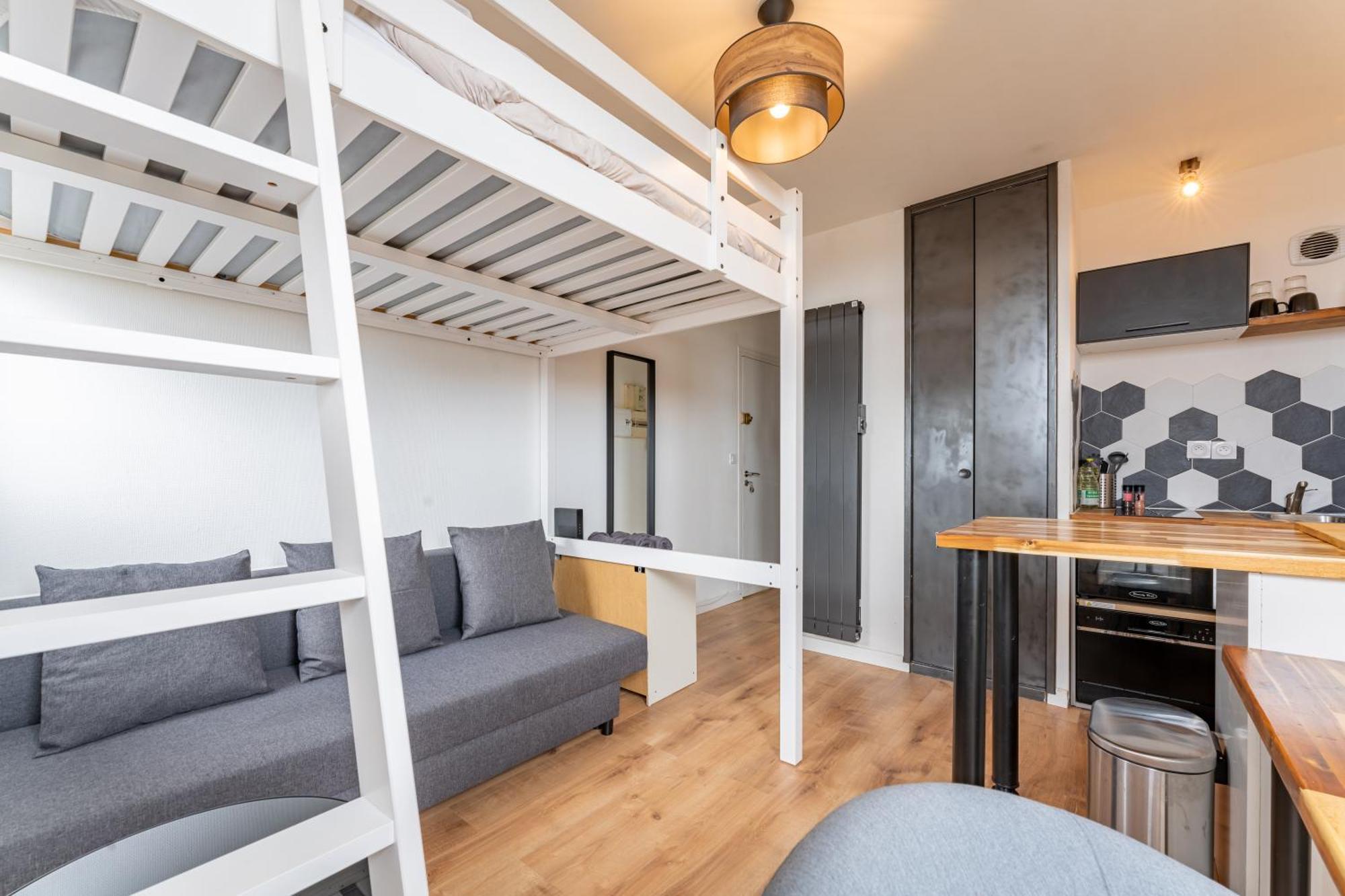 Charlemagne - Studio Confortable Avec Parking Gratuit - Quelques Pas De La Gare, Cuisine, Wifi Apartment Arras Exterior photo